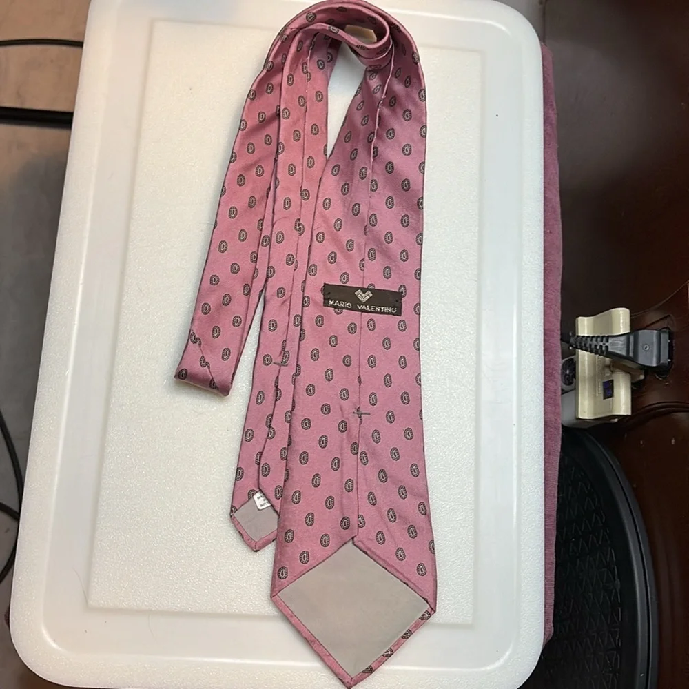 Mario Valentino Tie necktie Men’s Dusty Blush Rose/ red white blue paisley